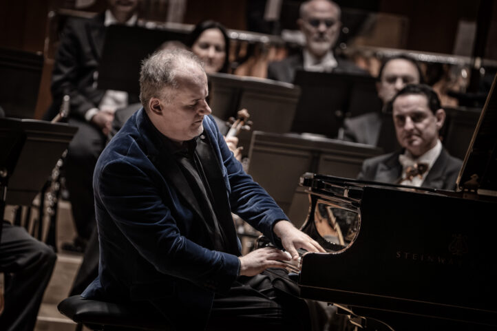 Crítica: Gergely Madaras y Josu de Solaun: Bartók frente a Dvořák con la Orquestra de València