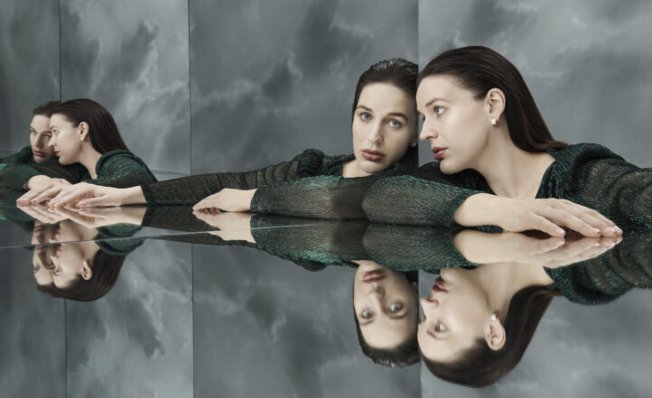 Cine Yelmo trae en directo a nuestro país Tristan und Isolde, de Wagner, desde el Met de Nueva York. La producción, firmada por Yuval Sharon, está encabezada por la soprano Lise Davidsen y el tenor Michael Spyres, quien representan el afamadro drama del compositor alemán. El próximo 21 de marzo, 25 salas españolas ofrecerán esta emisión en vivo. 