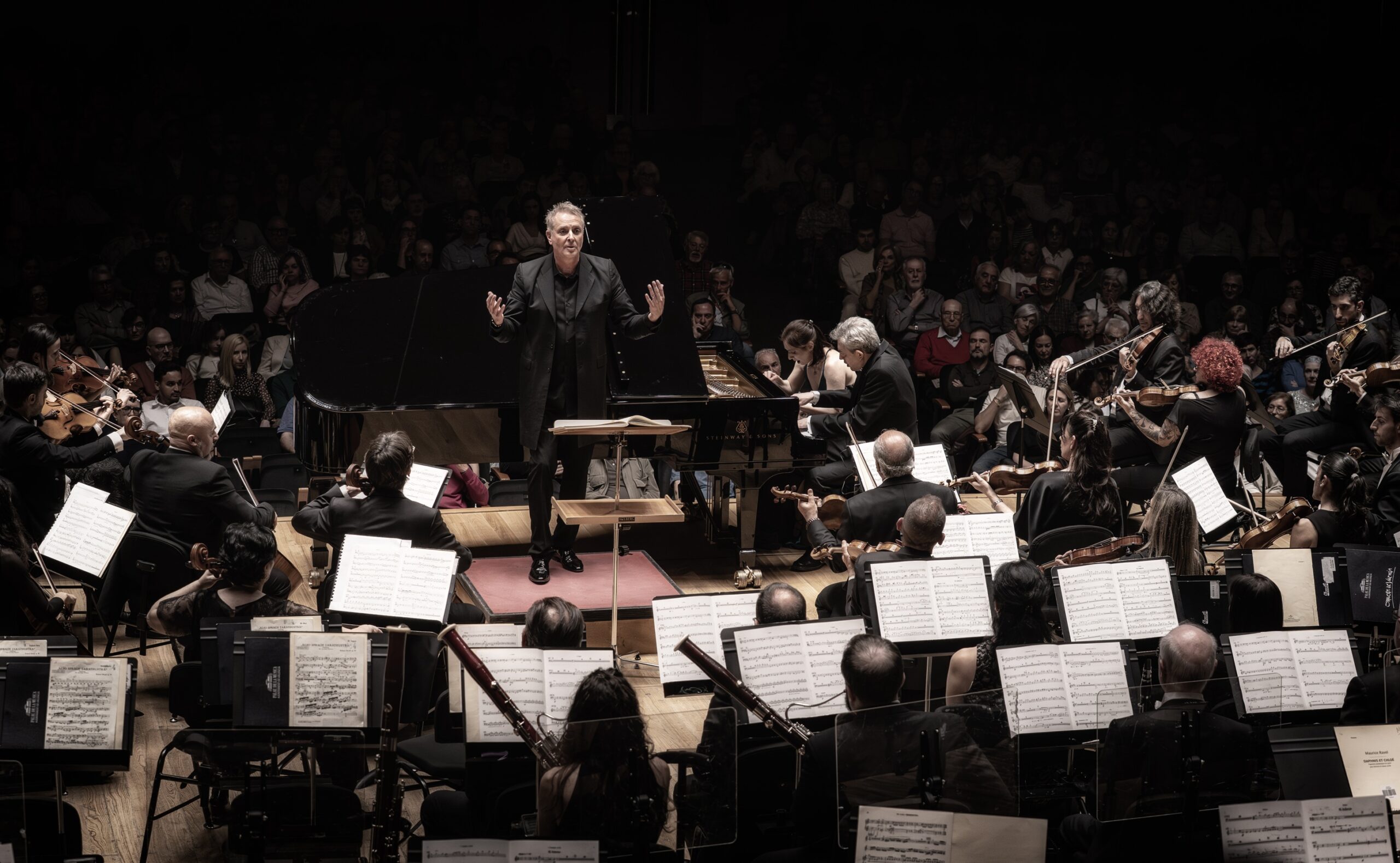 La Orquestra de València debuta este jueves en la Sala Dorada del Musikverein de Viena bajo la dirección de Alexander Liebreich, junto al dúo Silver-Garburg dentro del ciclo Jeunesse-Musikerleben. Se trata de su octava salida internacional desde 1950 y su debut en el emblemático auditorio vienés.