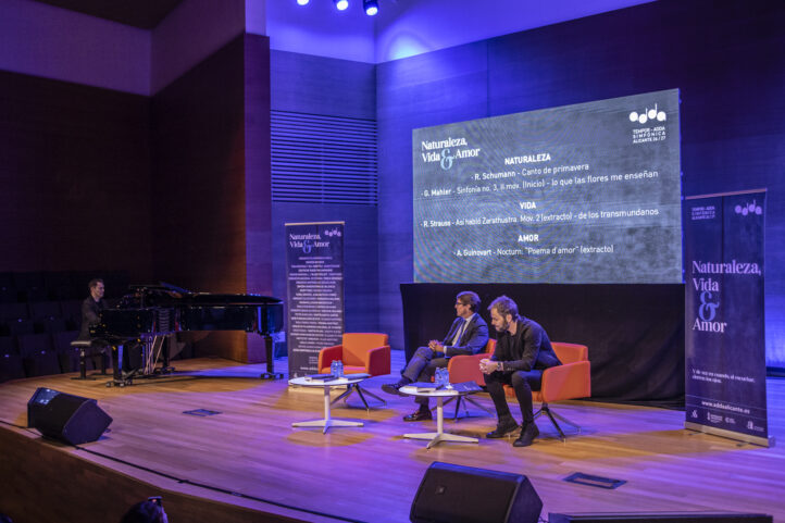 ADDA Simfònica Alicante ha dado a conocer su nueva temporada 2026/27, que llevará por título Naturaleza, vida y amor. La programación incluirá 20 conciertos en l0s que confluirán estas tres fuerzas esenciales: naturaleza, vida y amor. Un intenso viaje sinfónico cuyo título está inspirado en la trilogía de Antonín Dvořák, tres partituras que se interpretarán a lo largo del año: En el Reino de la Naturaleza, Obertura Carnaval (Vida) y Otelo (Amor). 