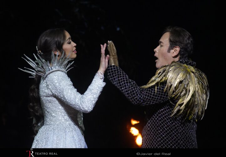 Gran triunfo de Nadine Sierra como Julieta en el Teatro RealRomeo y Julieta de Gounod. Nadine Sierra, Javier Camarena, Jean Teitgen, Benjamin Appl, Carles Pachon, Heloïse Mas, Carmen AArtaza, Laurent Naouri, Maciej Kwasnikowski, Sonia Ganassi, David Lagares, Tomeu Bibiloni, Josep Ramón Olivé, Pablo Martínes. Javier Castañeda. Orquesta y Coros titulares del Teatro Real. Thomas Jolly, dirección escénica. Carlo Rizzi, dirección musical. Teatro Real. Madrid, 27 de mayo de 2026.
