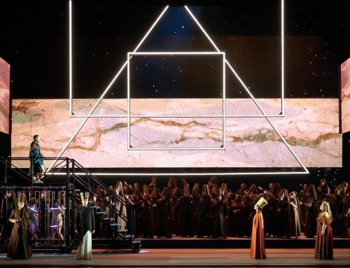 Crítica: ‘Aida’ cierra la temporada 2025/26 del Teatro de la Maestranza. El Egipto distópico y discrónico de Azorín
