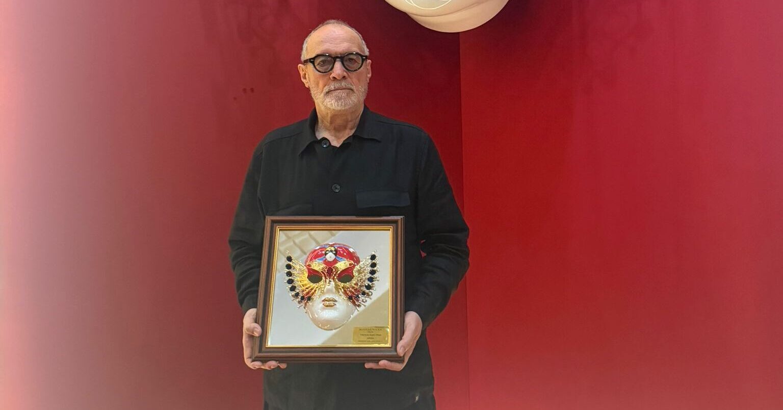 Giancarlo del Monaco con premio ruso