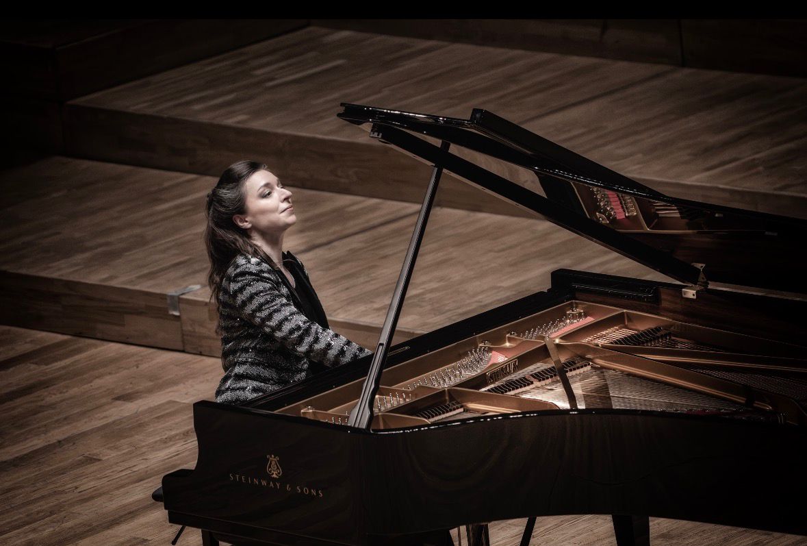 Yulianna Avdeeva, Chopin en vena  IV Festival Iturbi. Recital de Yulianna Avdeeva (piano). Obras de Chopin y Spilzmann. Lugar: València, Palau de la Música. Aforo: Alrededor de 1100 espectadores Fecha: 27 junio 2026