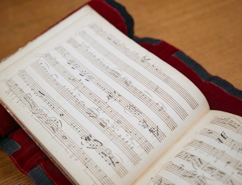 Hallan en París un manuscrito inédito de Mozart