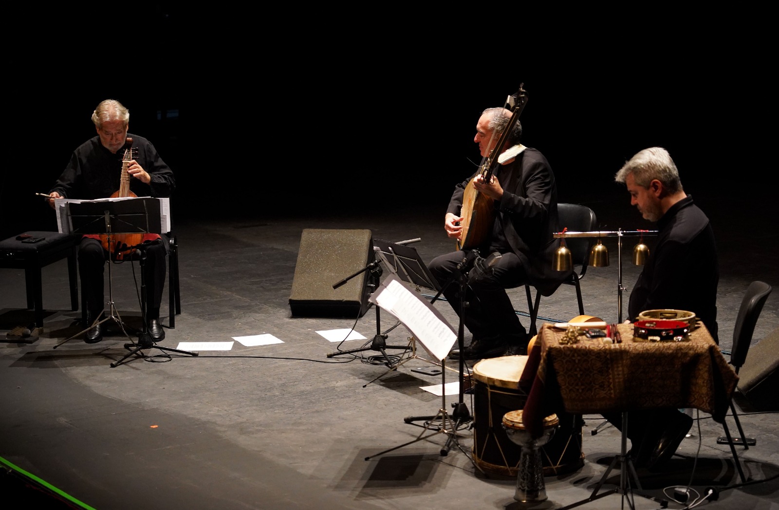 Savall en plenitud de facultades en BadajozFestival Ibérico de Música de Badajoz. El arte de la variación y de la improvisación: del Antiguo al Nuevo Mundo. Jordi Savall & Hespèrion XXI. Badajoz, Teatro López de Ayala, 5 de junio de 2026.