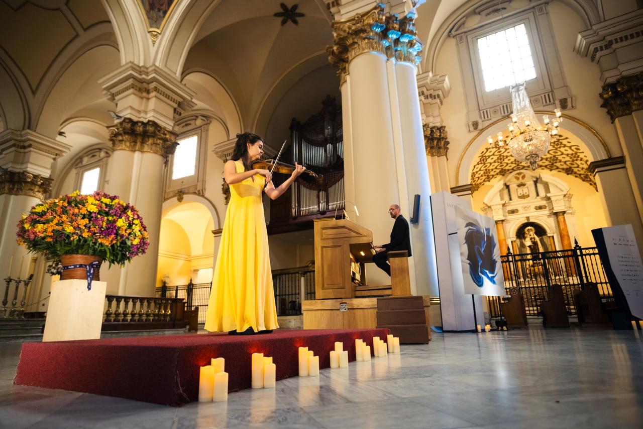 Miriam Hontana , Marcos incomparables en el corazón de Bogotá para las Cuatro estaciones y BiberXV FESTIVAL INTERNACIONAL DE MÚSICA SACRA DE BOGOTÁ. “El año litúrgico en las estaciones”. “Meditaciones barrocas”. Obras de Vivaldi (Las cuatro estaciones), Bach, Pisendel, Kuhnau y Biber. Intérpretes: Miriam Hontana (violín), Daniel Oyarzabal (órgano) Lugares: Bogotá (Catedral Primada de Colombia. Iglesia de San Ignacio). Fecha: 25 y 26 septiembre 2026.