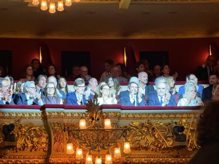 Aida Liceo palco