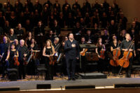 La Orquesta y Coro RTVE recupera El apocalipsis, el oratorio de Tomás Bretón. Marc Korovitch se estrena como principal director invitado con una de las obras sinfónico-corales menos conocidas del compositor salmantino. El programa muestra la faceta religiosa de Bretón, muy alejada de La verbena de la Paloma. El cuarteto solista lo forman Belén Vaquero, Silvia Tro Santafé, José Simerilla Romero y Ferrán Albrich.