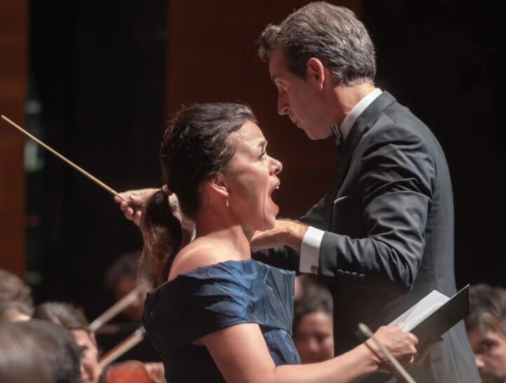 Crítica: Euskadiko Orkestra y el Orfeón Donostiarra interpretan la Segunda de Mahler, "de lagrimón"