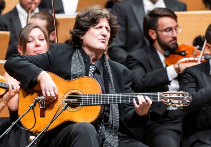Sherezade en el Upper West Side con el Teatro RealDurante unos días de octubre, Madrid y Nueva York se cambiaron las orquestas como esos matrimonios que en agosto se prestan la casa y se dejan las llaves bajo el felpudo. Dudamel y su Filarmónica ocuparon el Auditorio Nacional los días 13 y 14. Al día siguiente, la Orquesta Titular del Teatro Real se instalaba en el David Geffen Hall, salón de la Filarmónica. Ya quisiera la diplomacia oficial firmar intercambios tan equilibrados.